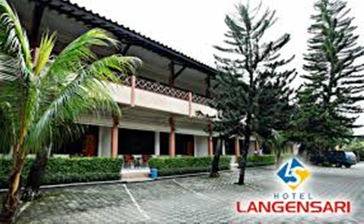 Langensari Hotel Чиребон Экстерьер фото